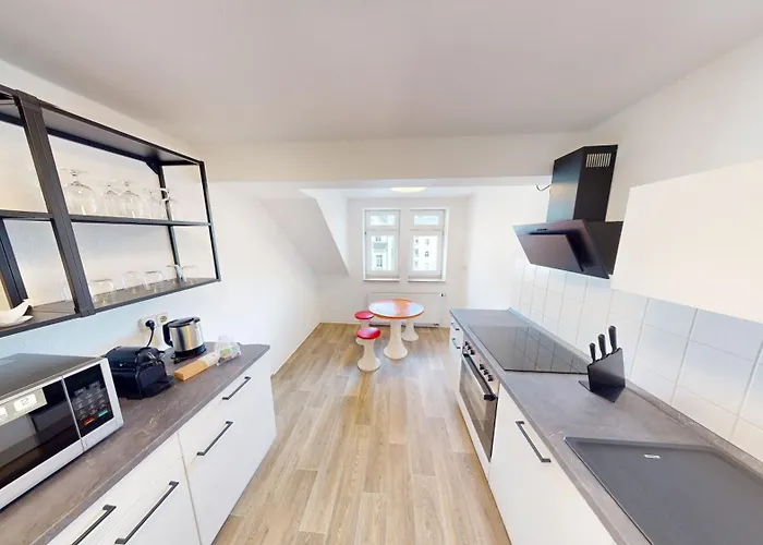 Dachgeschossromantik Geniessen, Bushaltestelle Fusslaeufig Erreichbar, Wlan Lejlighed Chemnitz